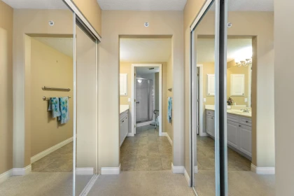 Laundry Room Photo of 1202 33065 Mill Lake Road, Abbotsford, BC