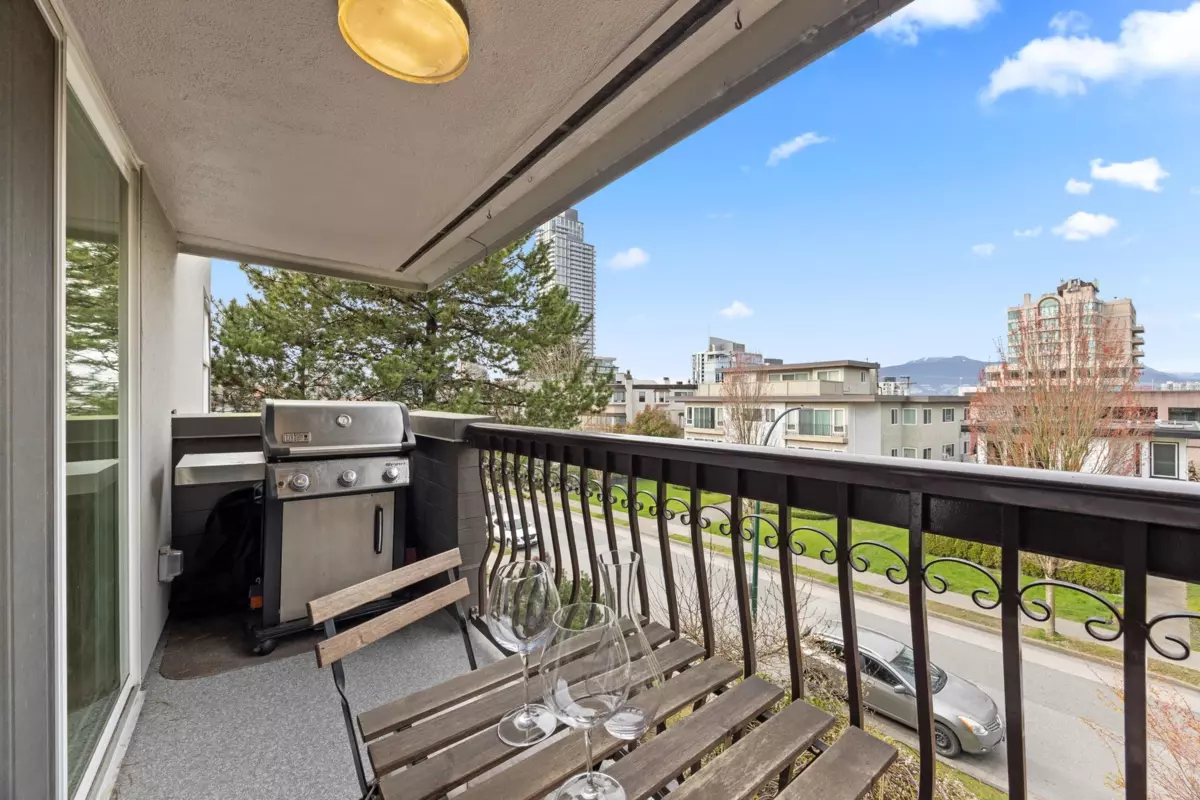 Family Room Photo of 301 1352 W 10th Avenue, Vancouver, BC