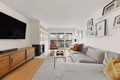 301 1352 W 10th Avenue, Vancouver, BC, Vancouver — Apartment/Condo for sale