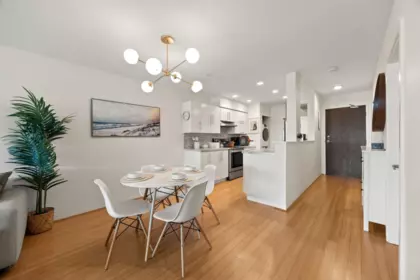 Kitchen Photo of 301 1352 W 10th Avenue, Vancouver, BC
