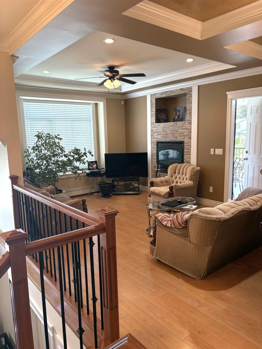 Dining Area Photo of 9983 117 Street, Surrey, BC