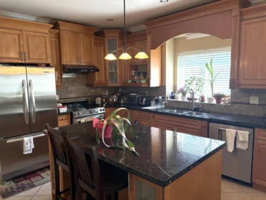 Kitchen Island Photo of 9983 117 Street, Surrey, BC