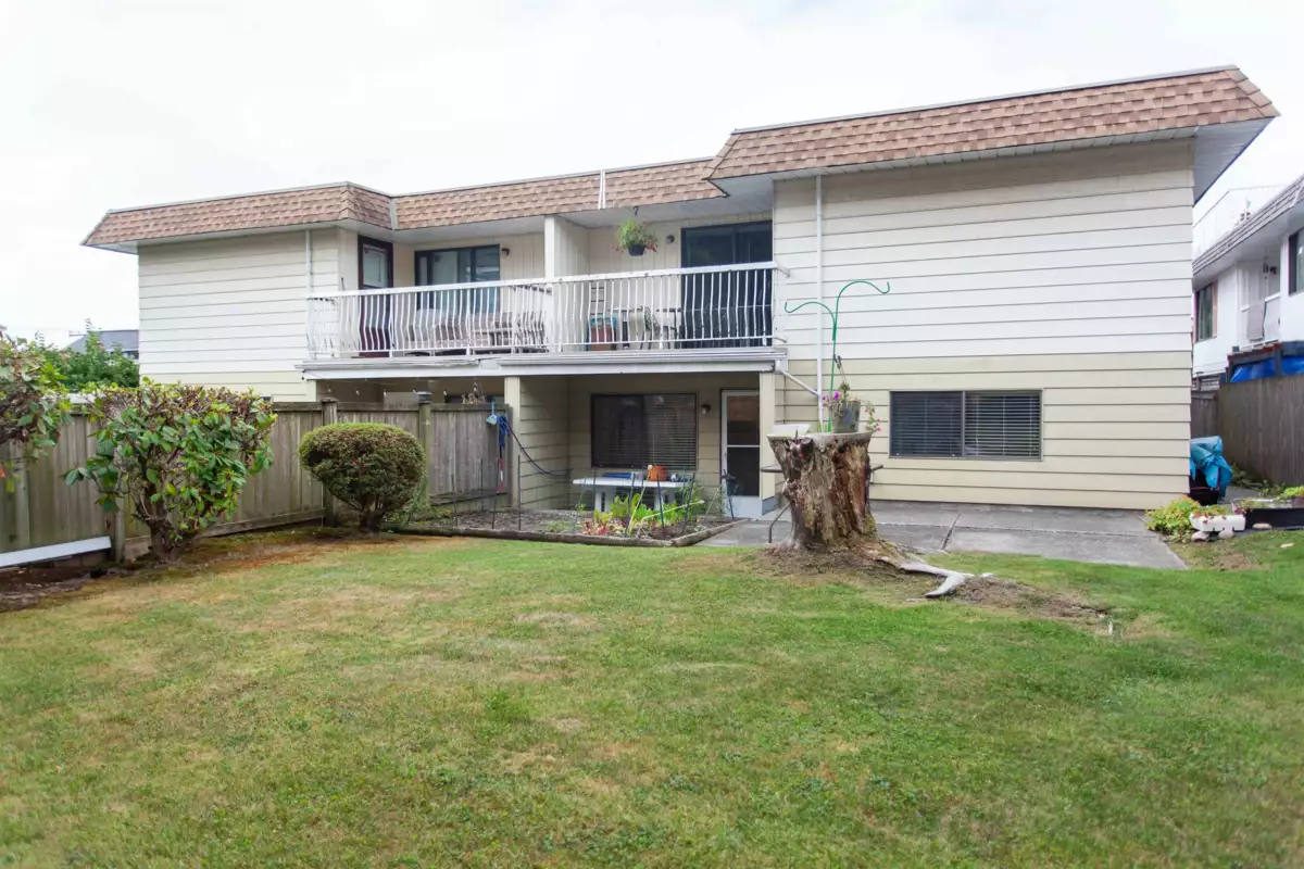 Family Room Photo of 1232 Foster Street, White Rock, BC