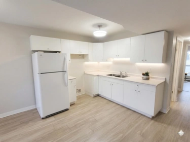 Basement Recreation Room Photo of 1232 Foster Street, White Rock, BC