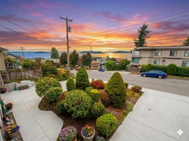 1232 Foster Street, White Rock, BC, White Rock — Half Duplex for sale