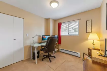 Hallway Photo of 2 11934 Laity Street, Maple Ridge, BC