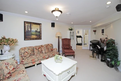 Walk-In Closet Photo of 3303 148a Street, Surrey, BC