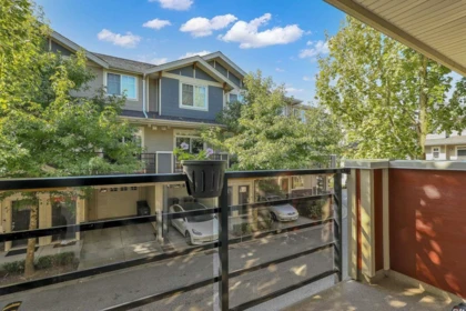 Entry Foyer Photo of 50 6383 140 Street, Surrey, BC