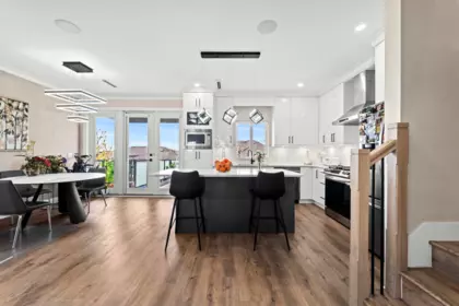 Kitchen Island Photo of 1038 Stewart Avenue, Coquitlam, BC