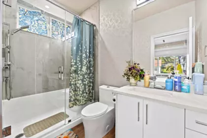 Swimming Pool Photo of 1038 Stewart Avenue, Coquitlam, BC