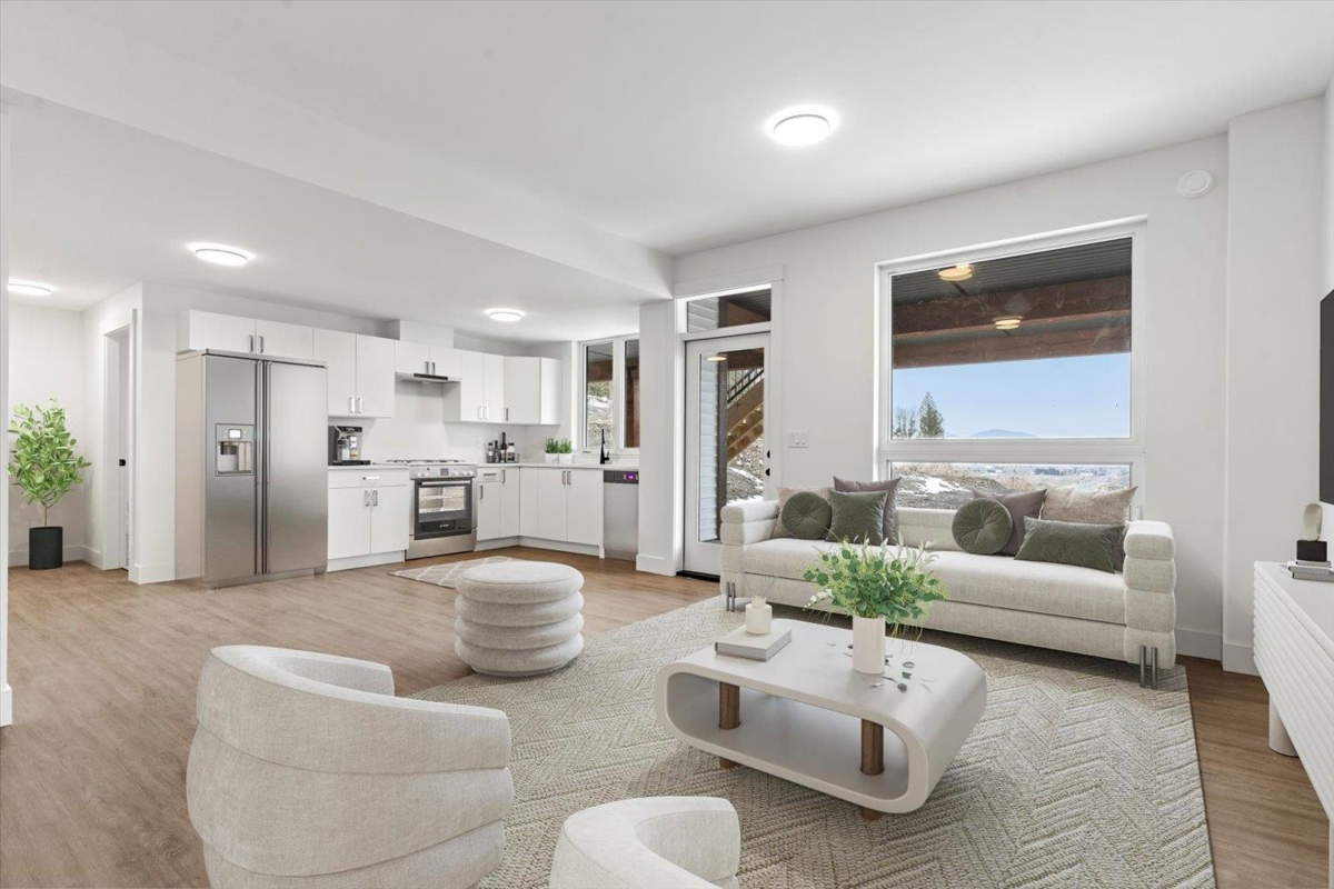 Family Room Photo of 8523 Nixon Road, Chilliwack, BC