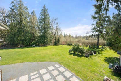Garden / Landscaping Photo of 21842 6 Avenue, Langley, BC