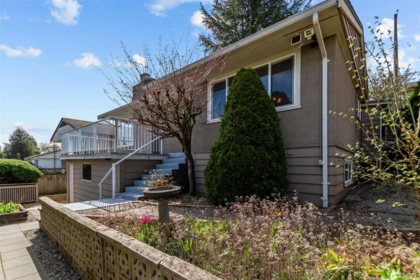 Staircase Photo of 832 Surrey Street, New Westminster, BC