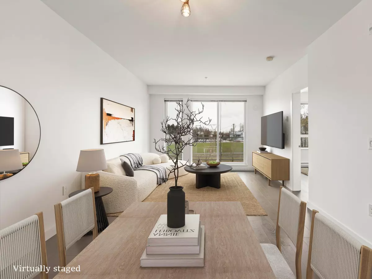 Family Room Photo of 311 10581 140 Street, Surrey, BC