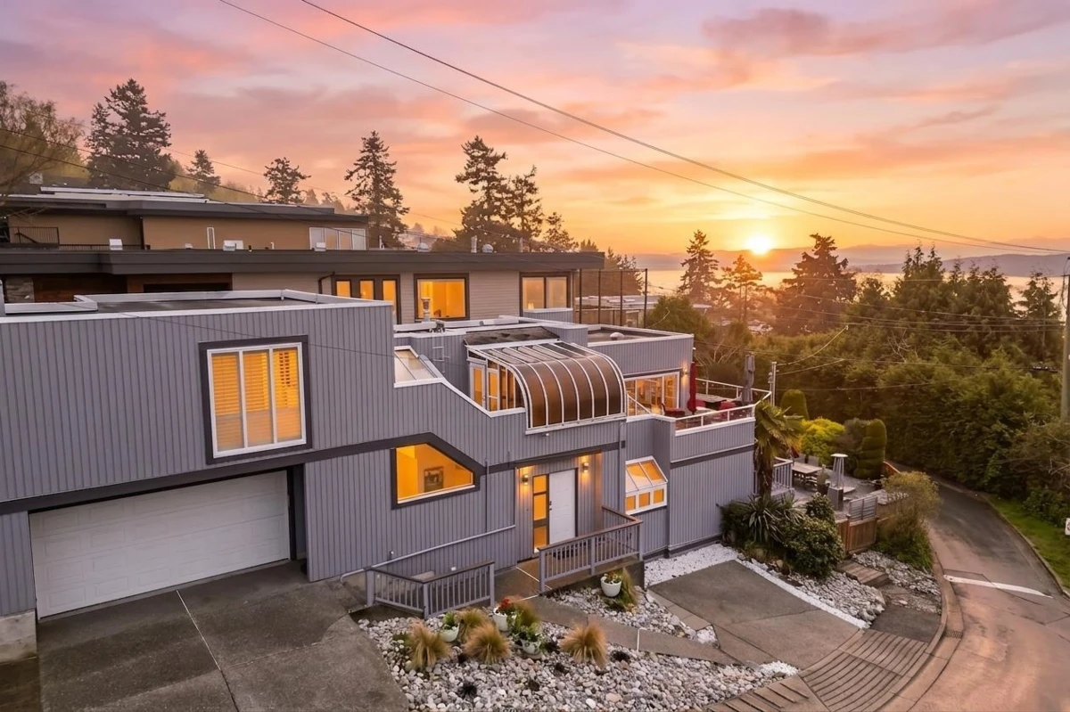 Exterior Rear Photo of 1246 Oxford Street, White Rock, BC