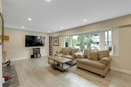 Primary Bedroom Photo of 20214 Patterson Avenue, Maple Ridge, BC