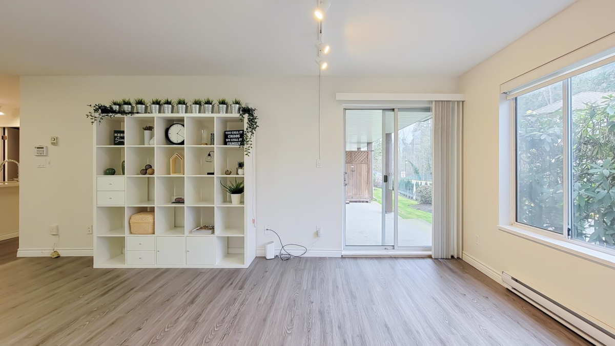 Dining Area Photo of 1103 1750 Mckenzie Road, Abbotsford, BC