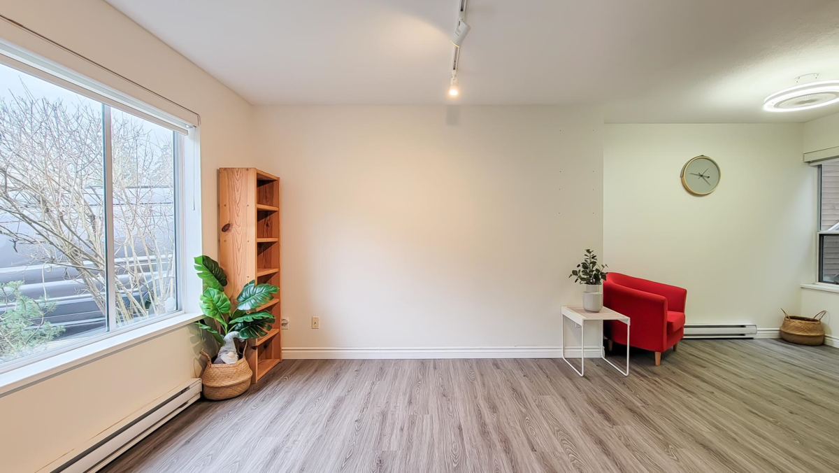 Family Room Photo of 1103 1750 Mckenzie Road, Abbotsford, BC