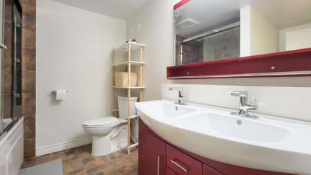 Walk-In Closet Photo of 1103 1750 Mckenzie Road, Abbotsford, BC