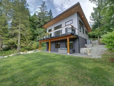 5933 Sandy Hook Road, Sechelt, BC, Sechelt — Single Family Residence for sale