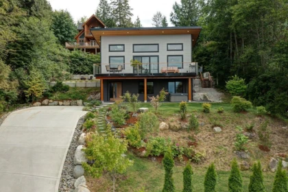 5933 Sandy Hook Road, Sechelt, BC, Sechelt — Single Family Residence for sale