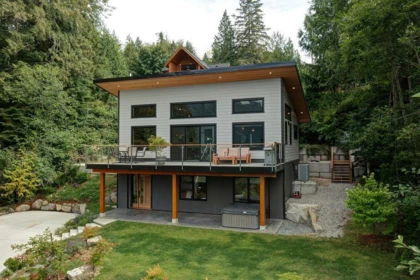 5933 Sandy Hook Road, Sechelt, BC, Sechelt — Single Family Residence for sale