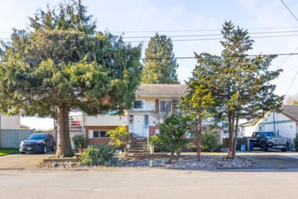 Community Amenities Photo (Clubhouse) of 4351 48a Street, Delta, BC
