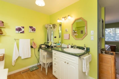 Entry Foyer Photo of 4351 48a Street, Delta, BC
