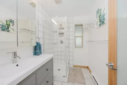 Primary Bathroom Photo of 15 1131 Emery Road, Roberts Creek, BC