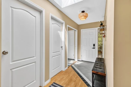 1849 North Road, Gibsons, BC, Gibsons — Single Family Residence for sale