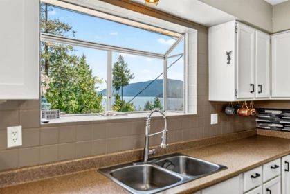 Primary Bathroom Photo of 1849 North Road, Gibsons, BC