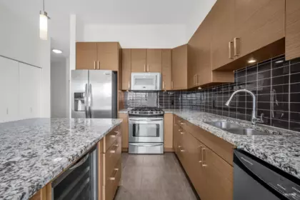 406 288 Hampton Street, New Westminster, BC, New Westminster — Apartment/Condo for sale