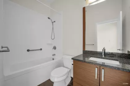 Loft / Bonus Room Photo of 406 288 Hampton Street, New Westminster, BC