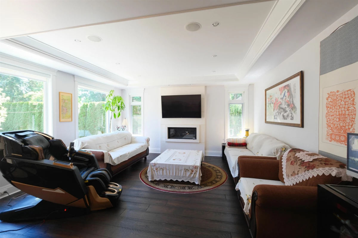 Family Room Photo of 1198 Edgewood Road, North Vancouver, BC