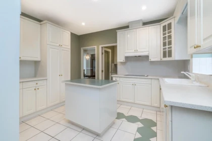 Guest Bathroom Photo of 6779 Chateau Court, Delta, BC
