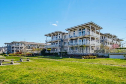 Front Yard Photo of 217 5535 Admiral Way, Delta, BC