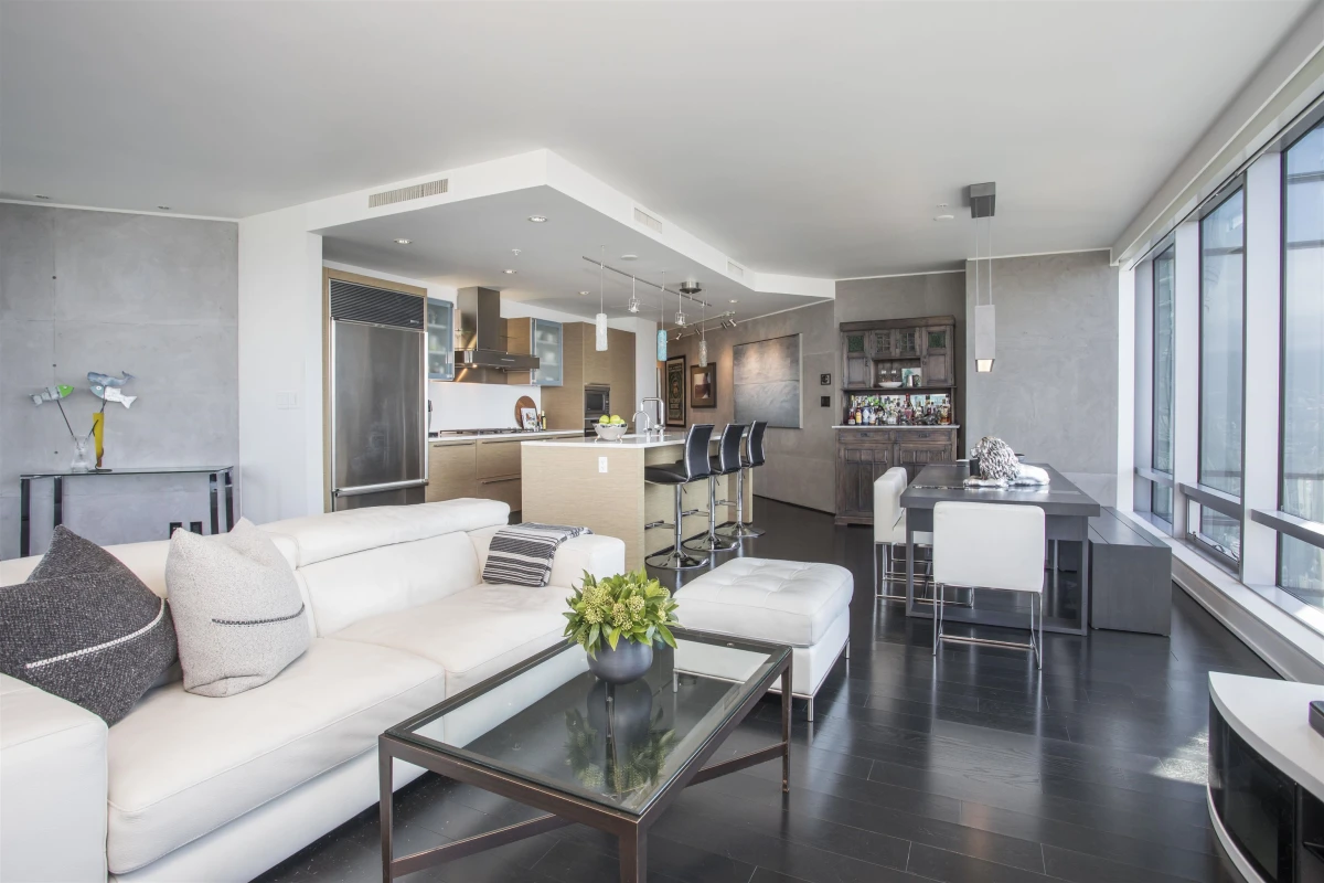 Living Room Photo of 3402 1111 Alberni Street, Vancouver, BC