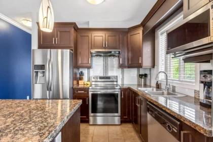 Guest Bathroom Photo of 22 7121 192 Street, Surrey, BC