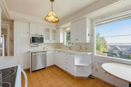 Primary Bedroom Photo of 2657 Haywood Avenue, West Vancouver, BC