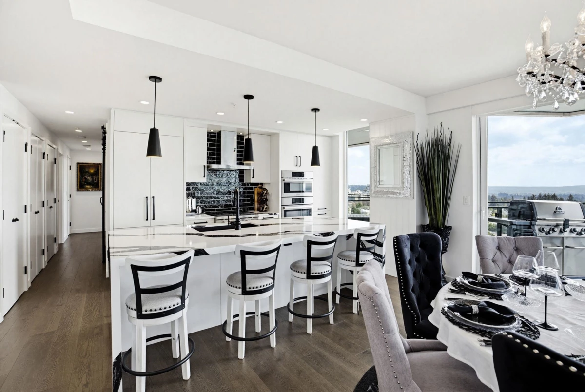 Dining Area Photo of 1204 1439 George Street, White Rock, BC