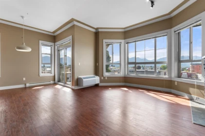 Breakfast Nook Photo of 412 9000 Birch Street, Chilliwack, BC