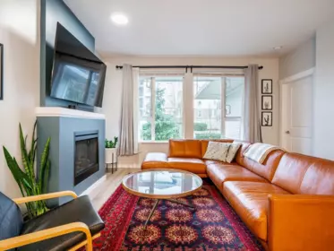 412 4723 Dawson Street, Burnaby, BC, Burnaby — Apartment/Condo for sale