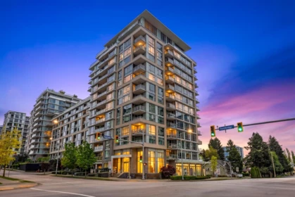 Hot Tub / Spa Photo of 911 8800 Hazelbridge Way, Richmond, BC