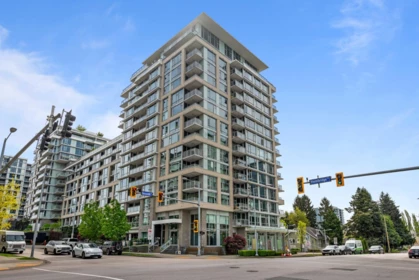 Swimming Pool Photo of 911 8800 Hazelbridge Way, Richmond, BC