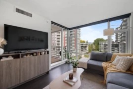 911 8800 Hazelbridge Way, Richmond, BC