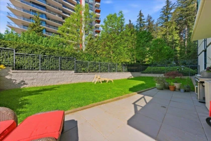 Garden / Landscaping Photo of 103 3487 Binning Road, Vancouver, BC
