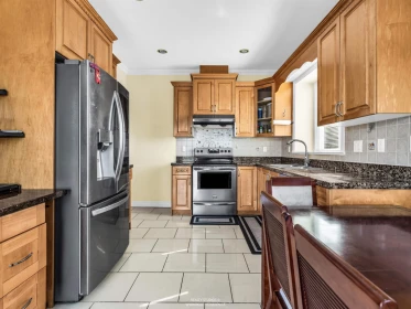 Kitchen Island Photo of 3403 E 26th Avenue, Vancouver, BC