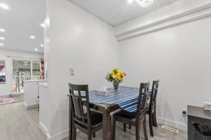 Breakfast Nook Photo of 12 12110 75a Avenue, Surrey, BC