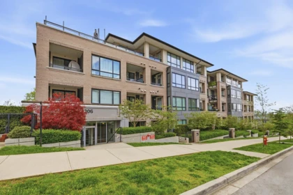 Outdoor Deck Photo of 1312 Fifth Avenue, New Westminster, BC