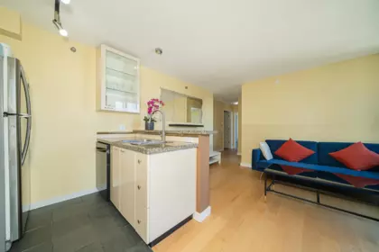 Pantry Photo of 1509 1068 Hornby Street, Vancouver, BC